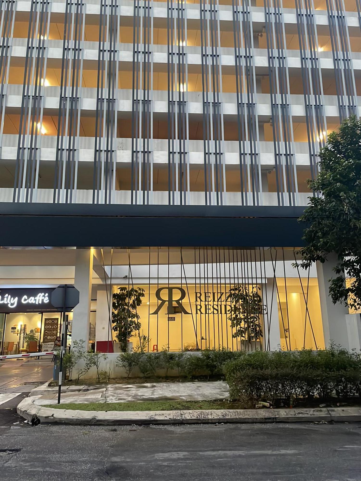 Reizz By Travel Apartment *